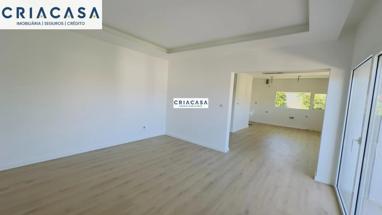Apartamento T4 para Venda em Rio de Loba Foto 36