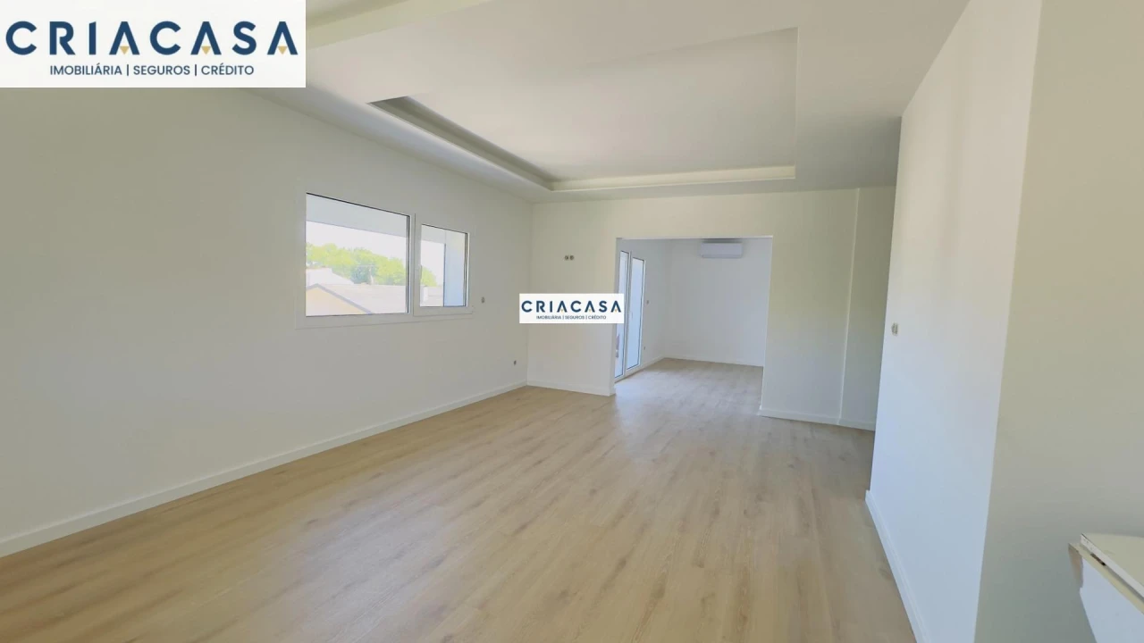 Apartamento T4 para Venda em Rio de Loba Foto 40