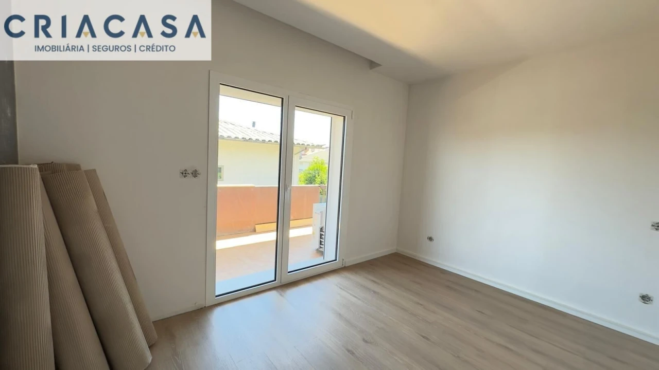 Apartamento T4 para Venda em Rio de Loba Foto 21