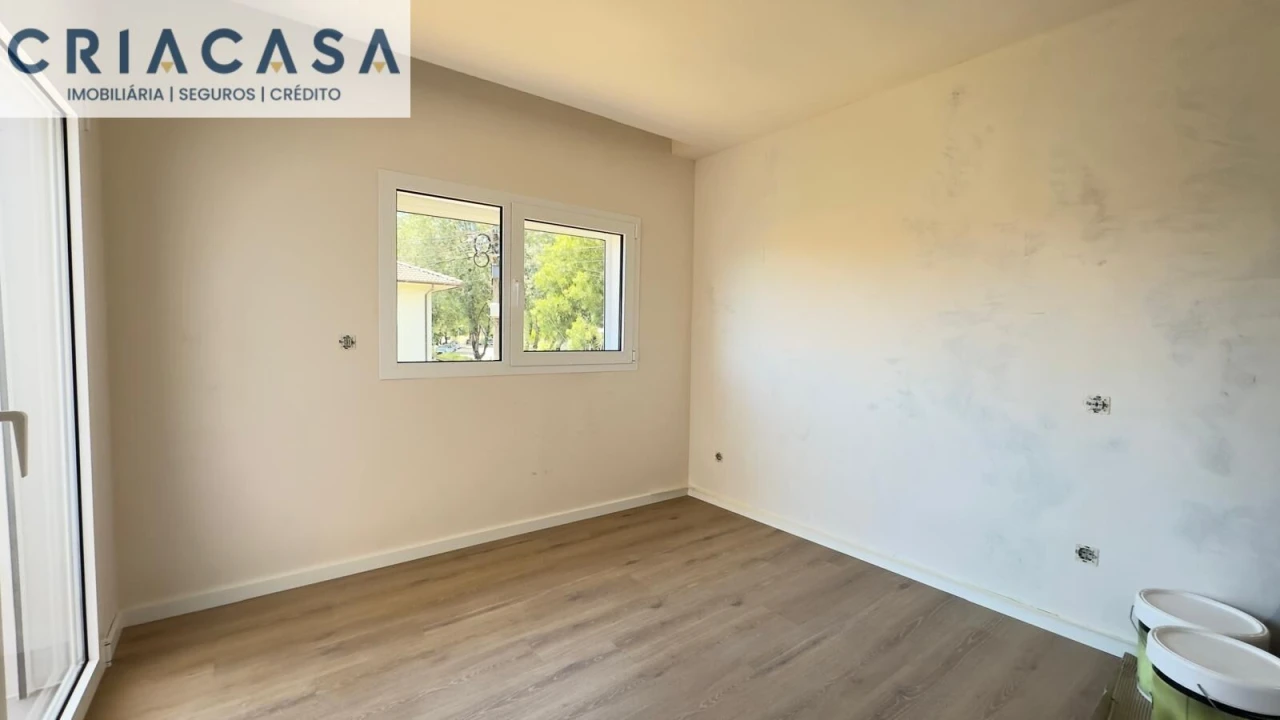 Apartamento T4 para Venda em Rio de Loba Foto 23