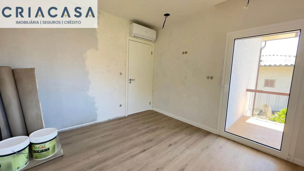 Apartamento T4 para Venda em Rio de Loba Foto 25