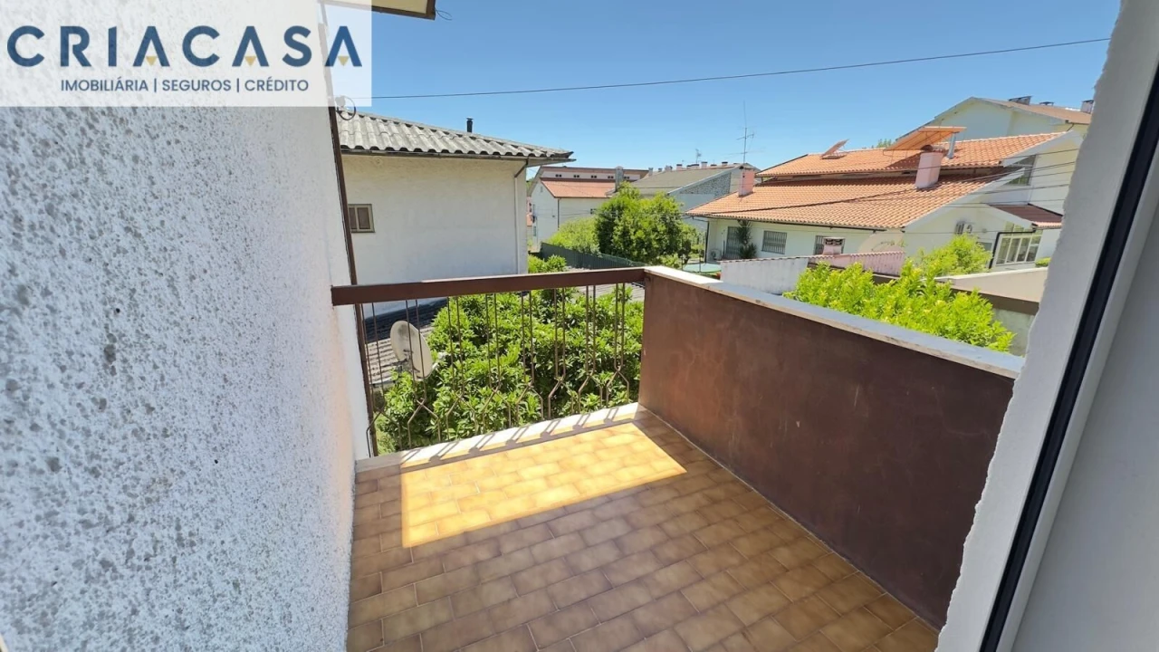 Apartamento T4 para Venda em Rio de Loba Foto 26