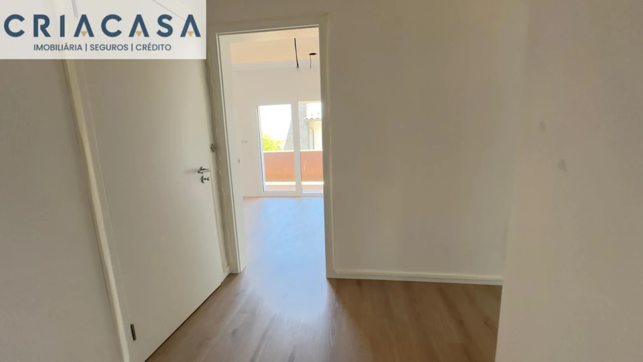 Apartamento T4 para Venda em Rio de Loba Foto 30