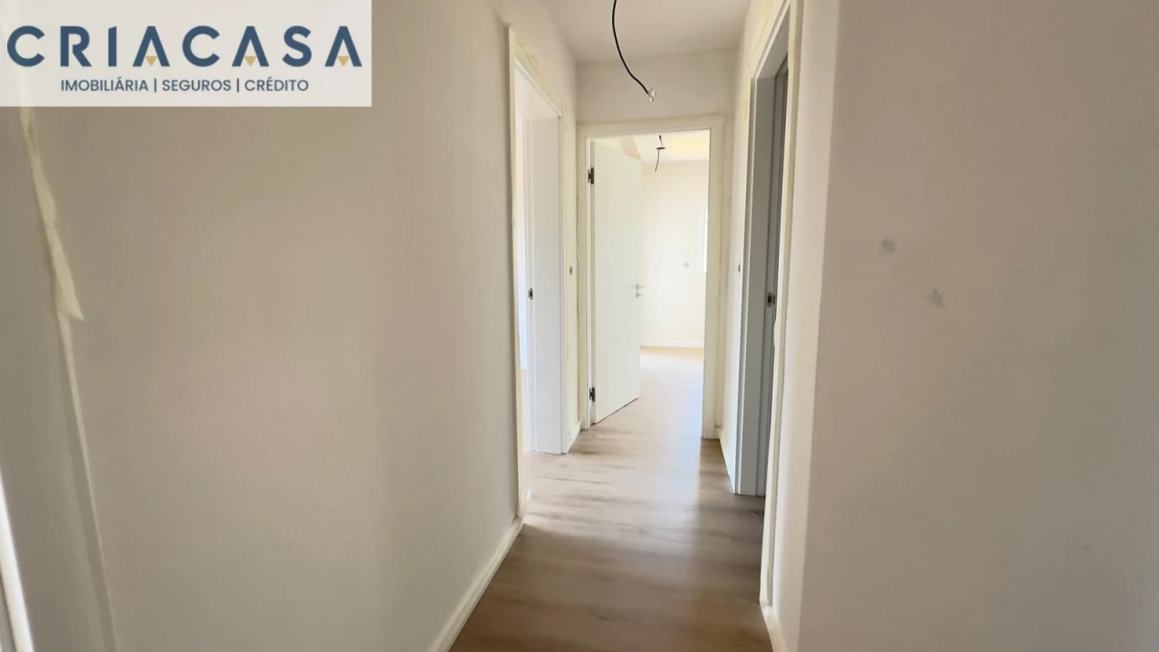 Apartamento T4 para Venda em Rio de Loba Foto 31