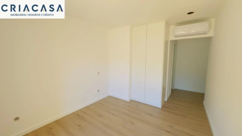 Apartamento T4 para Venda em Rio de Loba