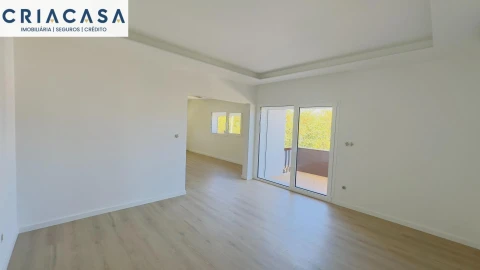 Apartamento T4 para Venda em Rio de Loba