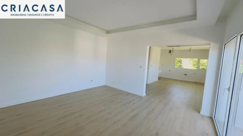 Apartamento T4 para Venda em Rio de Loba