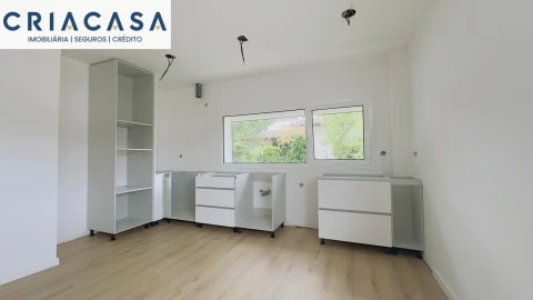 Apartamento T4 para Venda em Rio de Loba