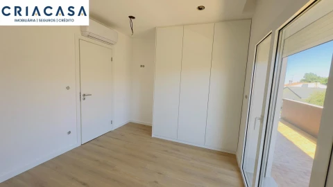 Apartamento T4 para Venda em Rio de Loba