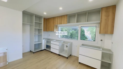 Apartamento T4 para Venda em Rio de Loba