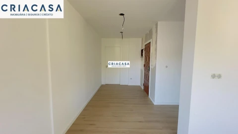 Apartamento T4 para Venda em Rio de Loba