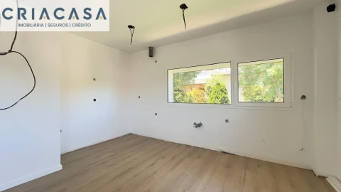 Apartamento T4 para Venda em Rio de Loba