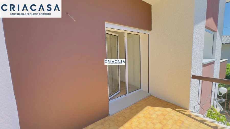 Apartamento T4 para Venda em Rio de Loba Foto 14