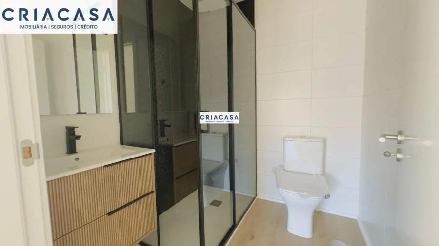 Apartamento T4 para Venda em Rio de Loba Foto 19