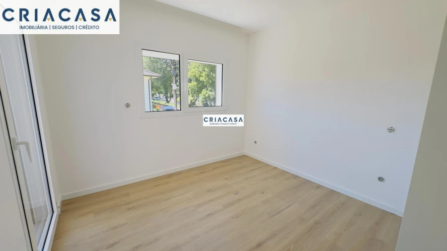 Apartamento T4 para Venda em Rio de Loba Foto 21