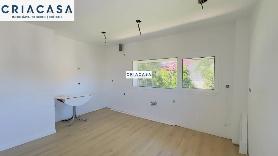 Apartamento T4 para Venda em Rio de Loba Foto 33