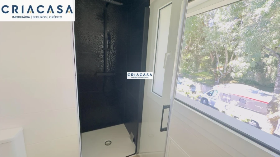 Apartamento T4 para Venda em Rio de Loba Foto 9