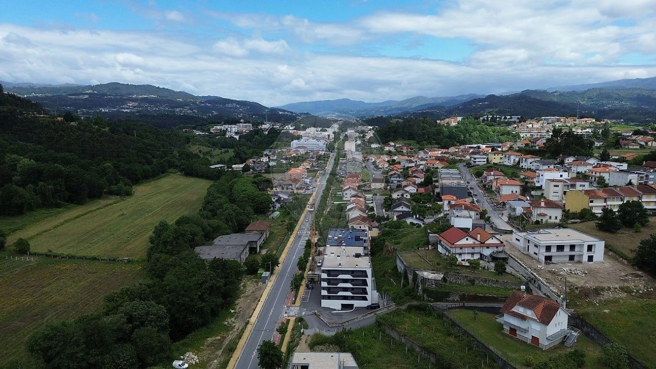 Apartamento T3 para Venda em Ponte da Barca, V.N. Muía, Paço Vedro Magalhães Foto 11