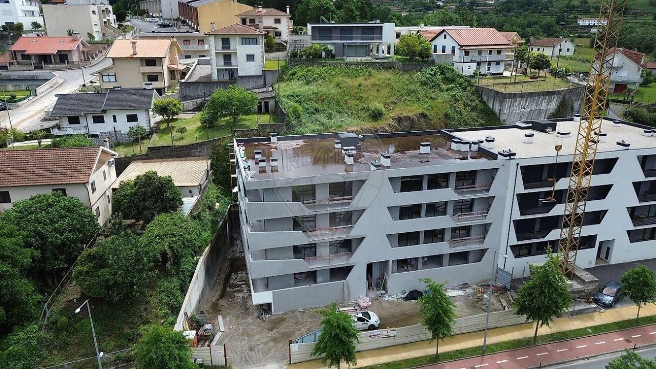 Apartamento T3 para Venda em Ponte da Barca, V.N. Muía, Paço Vedro Magalhães Foto 9