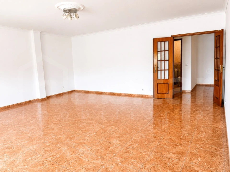 Apartamento T3 para Venda em Benavente Foto 8
