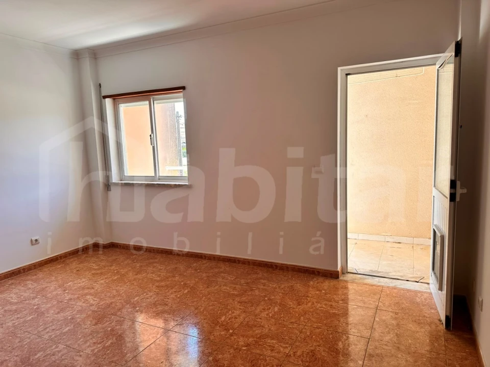 Apartamento T3 para Venda em Benavente Foto 16