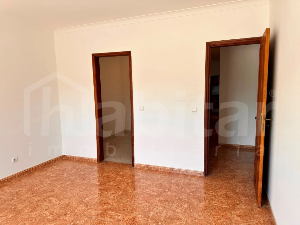 Apartamento T3 para Venda em Benavente Foto 18