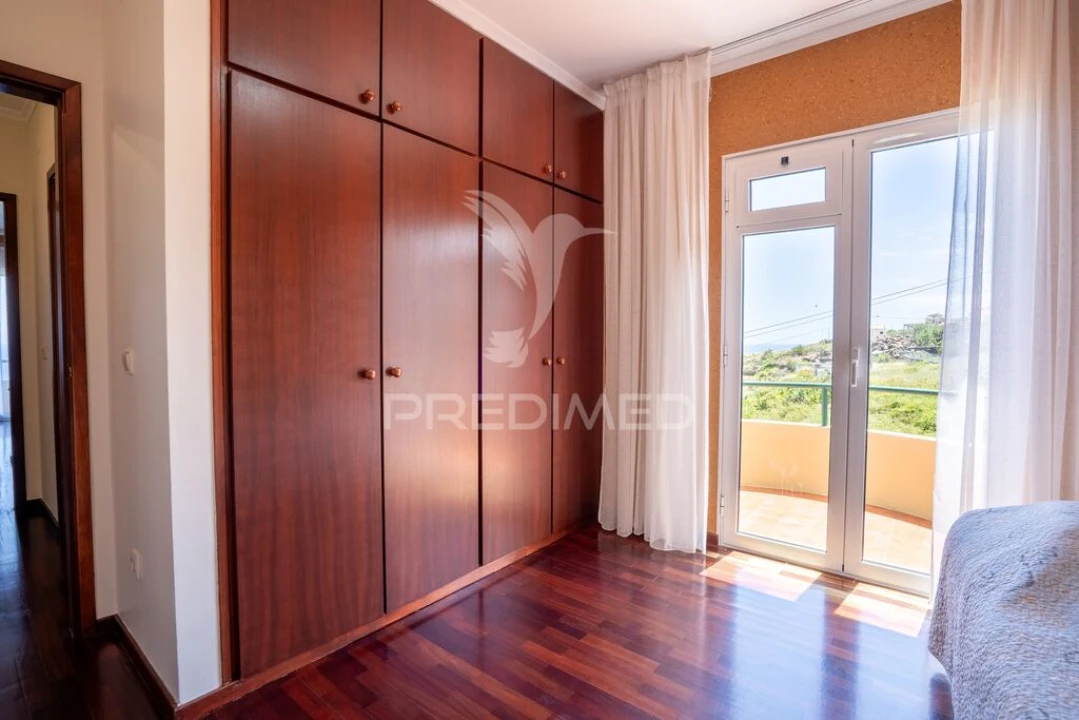 Apartamento T2 para Venda em Caniço Foto 10