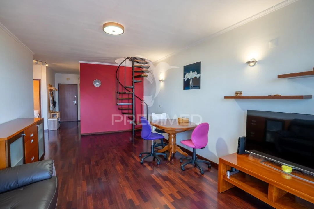 Apartamento T2 para Venda em Caniço Foto 6