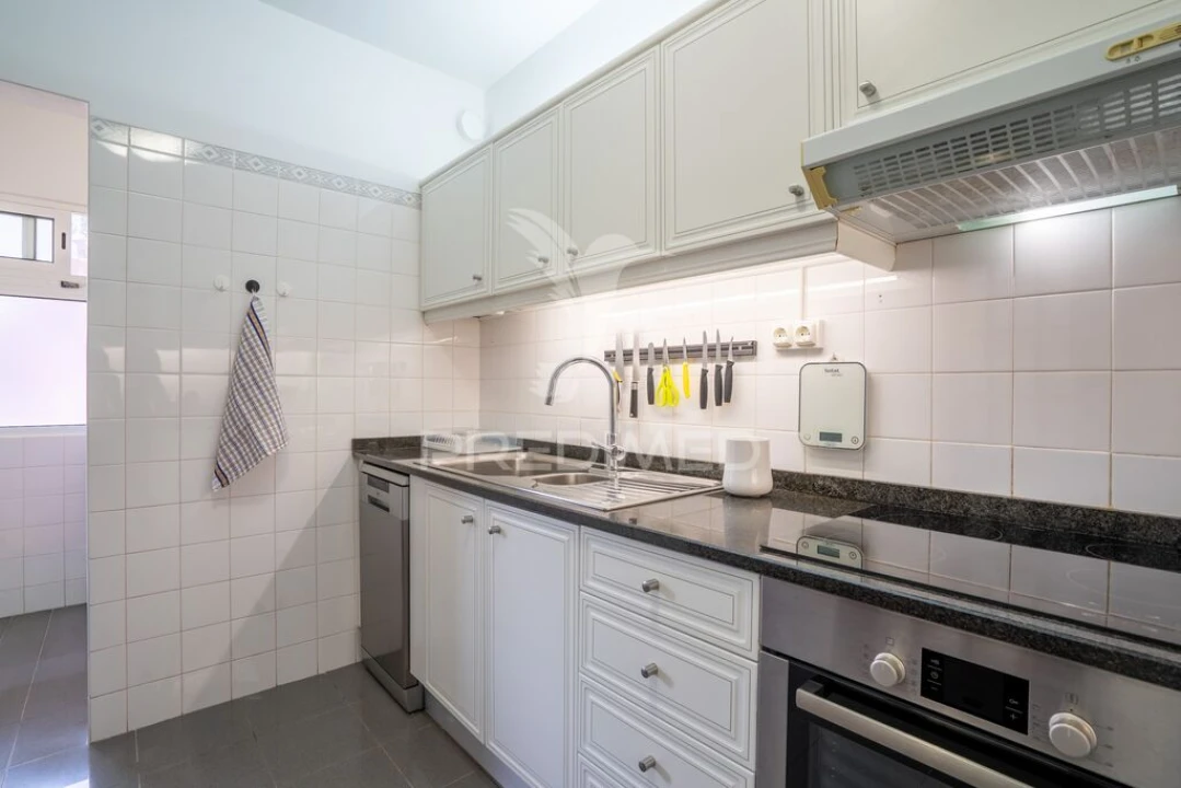 Apartamento T2 para Venda em Caniço Foto 16