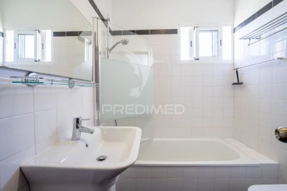 Apartamento T2 para Venda em Caniço
