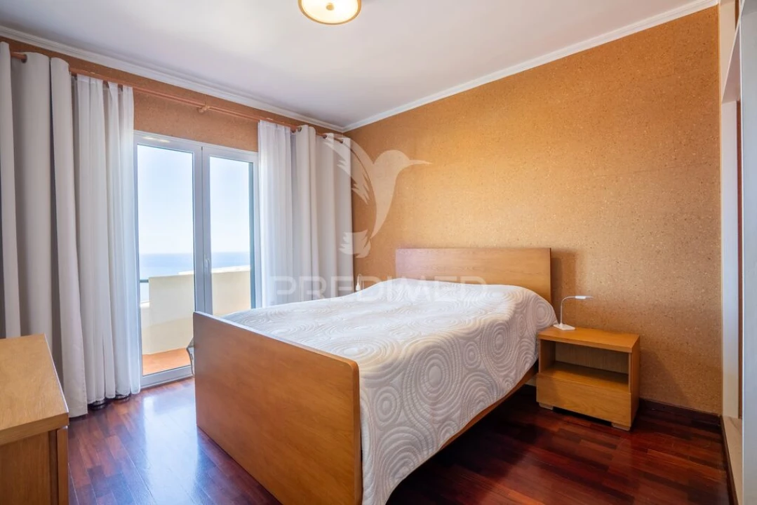 Apartamento T2 para Venda em Caniço Foto 7