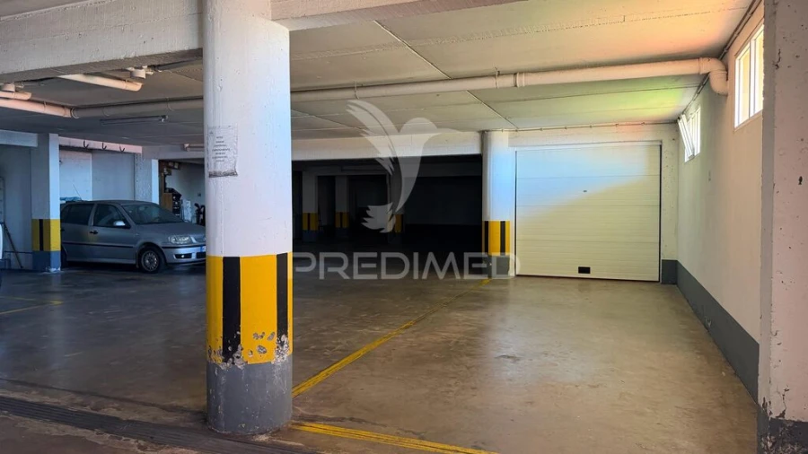 Apartamento T2 para Venda em Caniço Foto 18