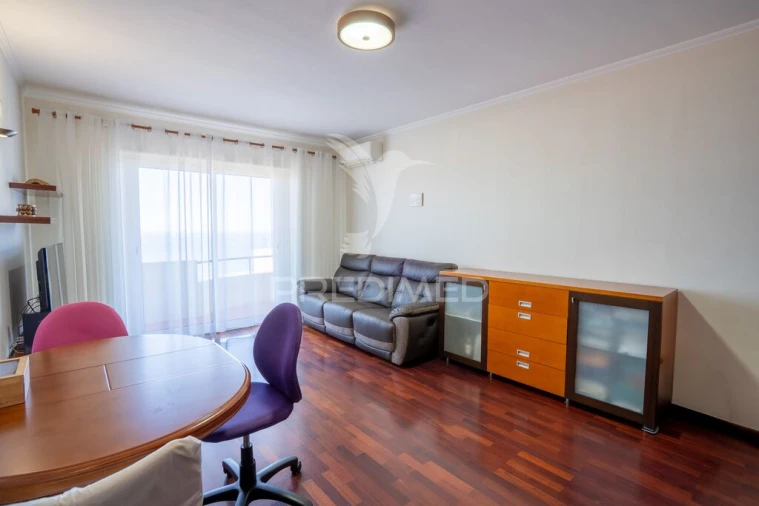 Apartamento T2 para Venda em Caniço Foto 4