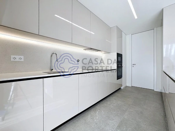 Apartamento T3 para Venda em Cidade da Maia Foto 11