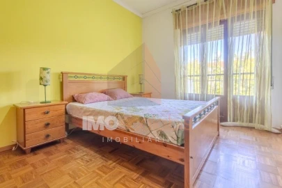 Apartamento T3 para Venda em Romeira e Várzea