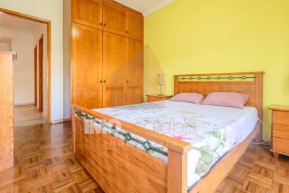 Apartamento T3 para Venda em Romeira e Várzea