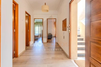 Apartamento T3 para Venda em Romeira e Várzea