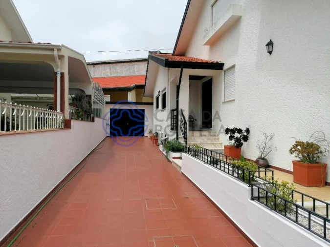 Moradia T3 para Venda em Serzedo e Perosinho Foto 10