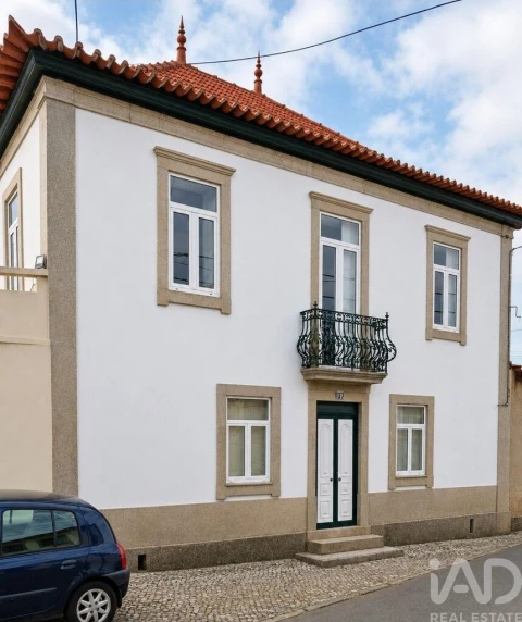 Moradia T4 para Venda em Avanca
