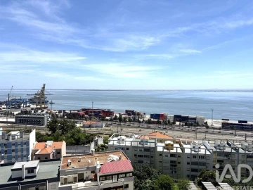 Apartamento T3 para Arrendamento em Penha de França