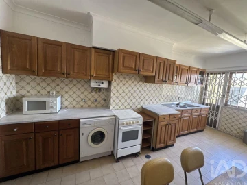 Apartamento T3 para Arrendamento em Penha de França
