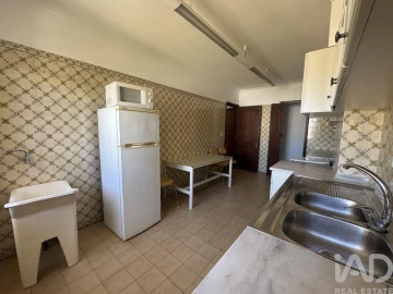 Apartamento T3 para Arrendamento em Penha de França