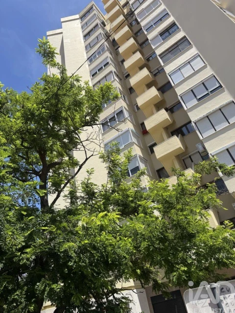 Apartamento T3 para Arrendamento em Penha de França