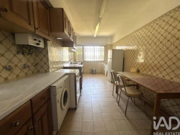 Apartamento T3 para Arrendamento em Penha de França