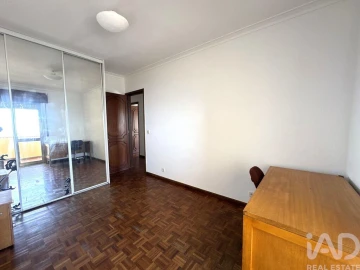 Apartamento T3 para Arrendamento em Penha de França