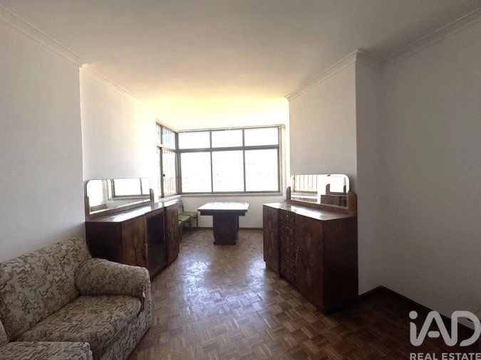 Apartamento T3 para Arrendamento em Penha de França Foto 7