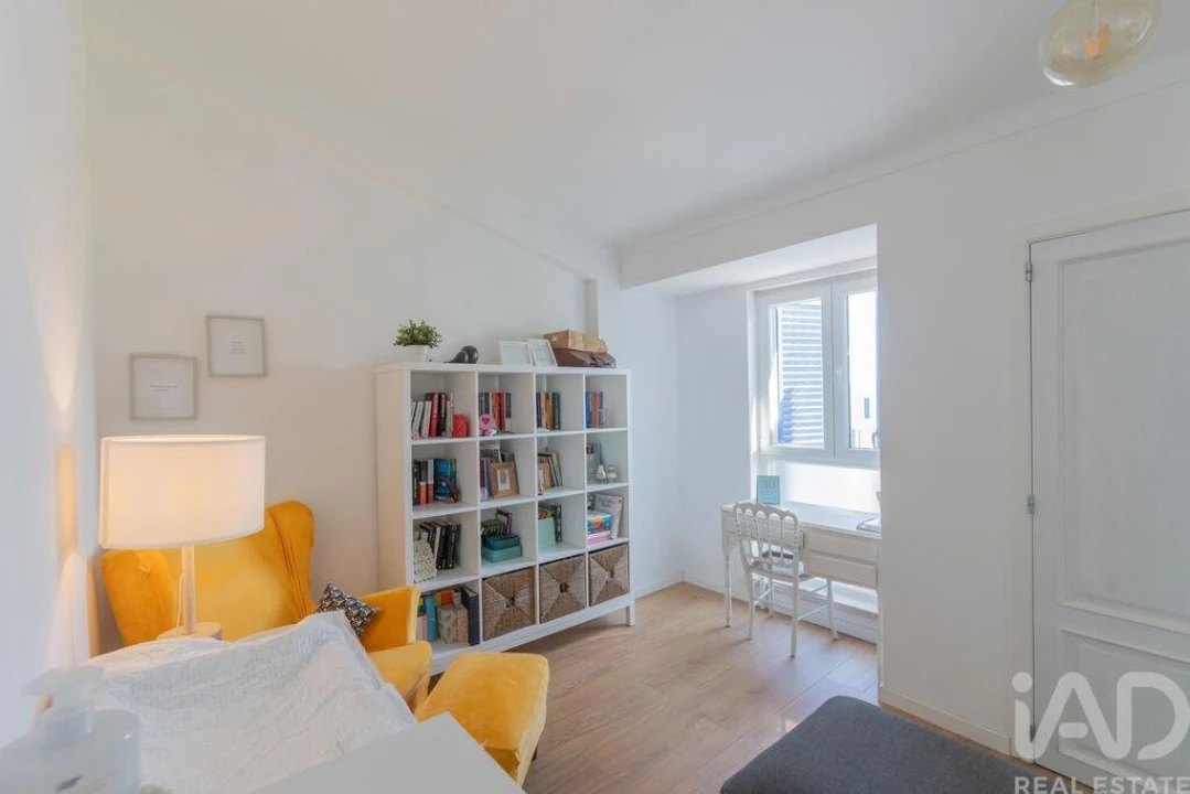 Apartamento T4 para Venda em Quinta do Anjo Foto 27