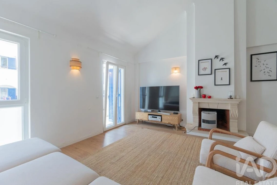 Apartamento T4 para Venda em Quinta do Anjo Foto 2