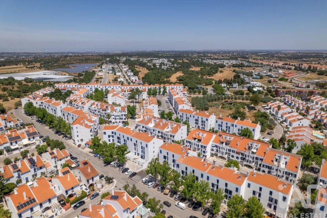Apartamento T4 para Venda em Quinta do Anjo Foto 33