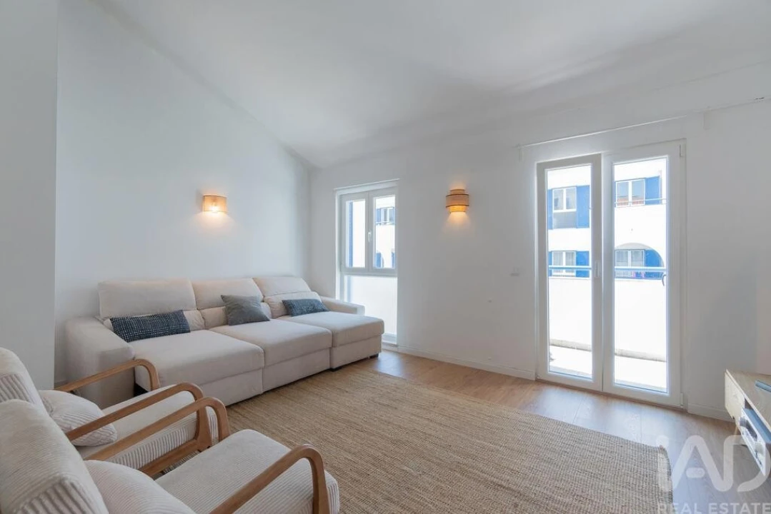 Apartamento T4 para Venda em Quinta do Anjo Foto 3